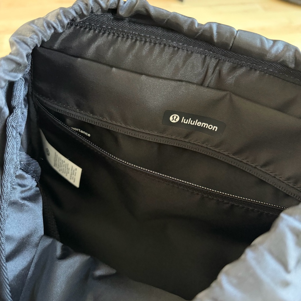 Lululemon Wunderlust Backpack Mini 14L - Picture 8 of 12